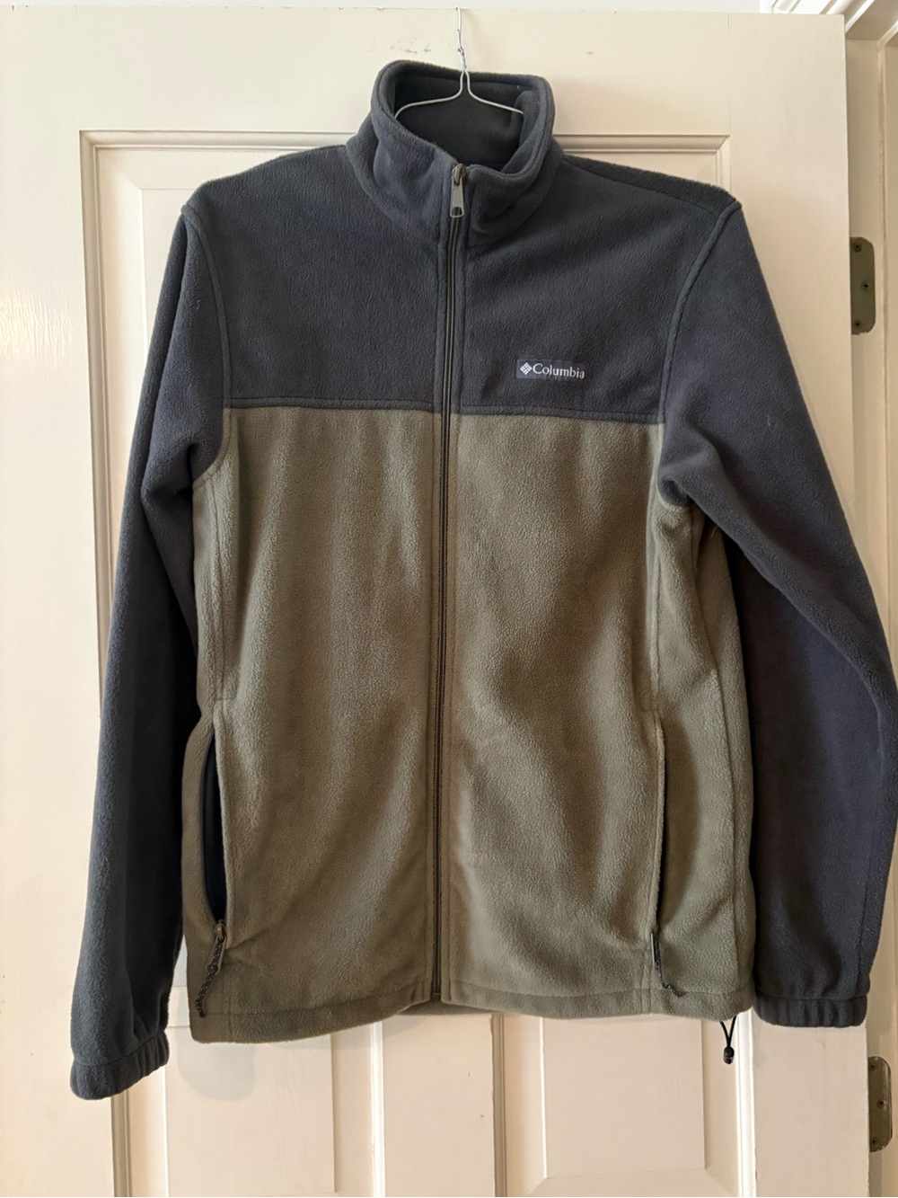 Columbia Two-Tone Olive Green & Charcoal Fleece Jacket